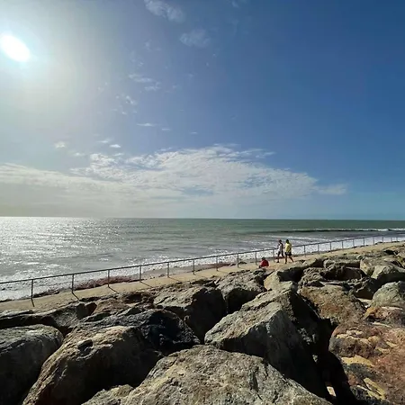 Proche Plage, Balcon, Parking Prive - Fr-1-224c-364 Lejlighed