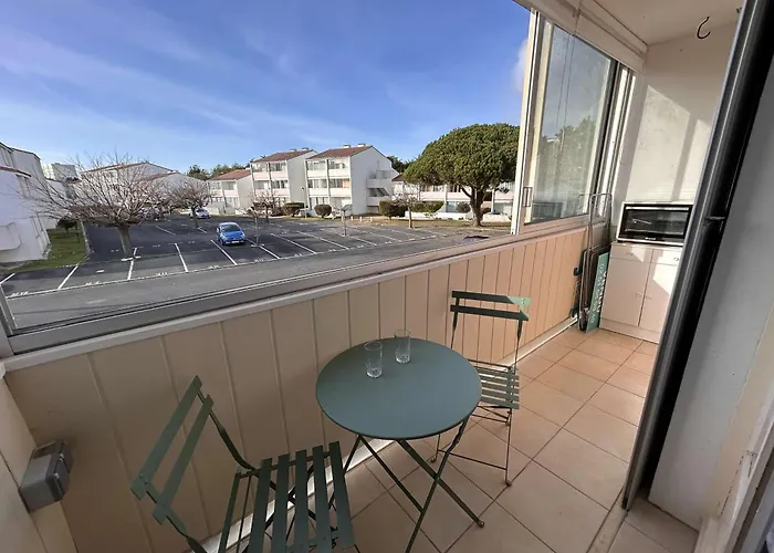Proche Plage, Balcon, Parking Prive - Fr-1-224c-364 *