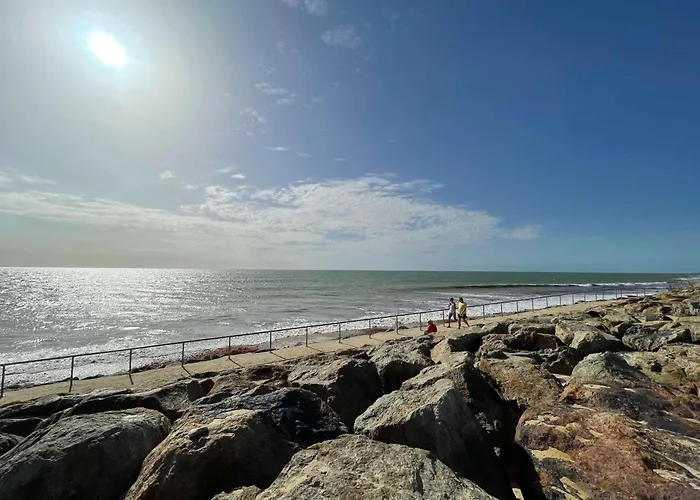 Proche Plage, Balcon, Parking Prive - Fr-1-224c-364 Apartmán